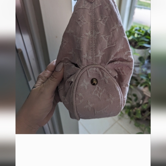 Louis Vuitton denim crossbody , & dust bag - Picture 9 of 16